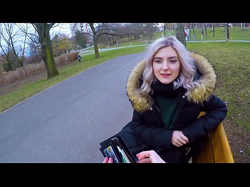 ❤️ Ковтає гарячу сперму незнайомця за гроші - мінет у парку від Єви Ельфі ☑ Якісне порно у нас ☑